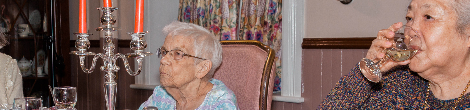 Residents at Vassar-Warner Home having dinner