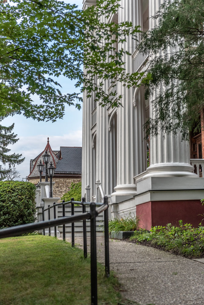 Front entryway with columns